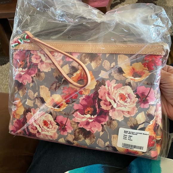 Calvacanti Made in Italy Large Clutch or Travel Makeup Bag All Leather 12 X 8 - Picture 3 of 12